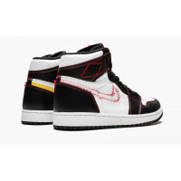 Кроссовки Nike Jordan 1 Retro High OG Defiant Yellow черно-белые