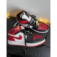 Кроссовки Nike Air Jordan 1 Mid Se Black Dark Beetroot черно-белые с бордовым