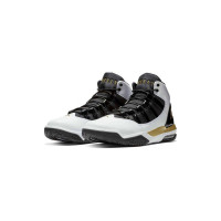 Nike Air Jordan Max Aura 2 white gold белые с золотым