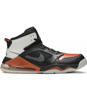 Кроссовки Nike Jordan Mars 270 shattered Backboard черно-белые с оранжевым
