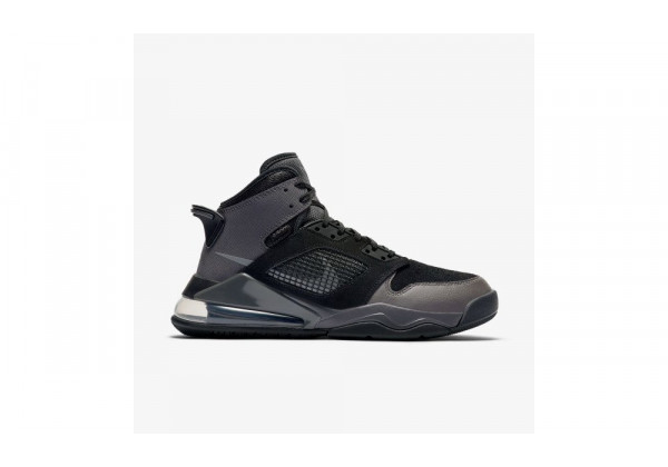 Кроссовки Nike Jordan mars 270 черно-коричневые